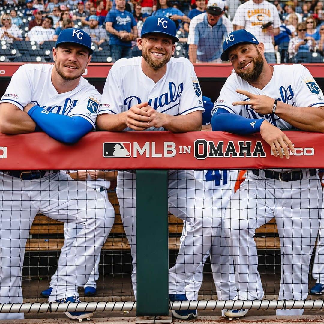 カンザスシティ・ロイヤルズさんのインスタグラム写真 - (カンザスシティ・ロイヤルズInstagram)「Group photos or 🔥🔥🔥 album covers? #AlwaysRoyal」6月14日 23時15分 - kcroyals