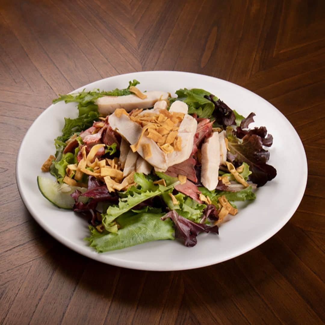 Zippy's Restaurantsさんのインスタグラム写真 - (Zippy's RestaurantsInstagram)「Don't just get the Asian Chicken Salad as a starter. Make it a main dish! #healthyeats #eatgreen #eatclean」6月15日 5時05分 - zippys