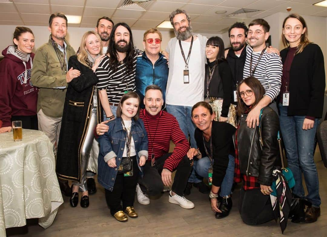 エルトン・ジョンさんのインスタグラム写真 - (エルトン・ジョンInstagram)「Last night’s show in Dublin was extra special for me. My dear friend @alessandro_michele and his amazing @gucci team were in the house. Because of their sartorial genius, I go on stage every night feeling like a king.  Grazie la Famiglia Gucci 😘🚀 📷: @bengibsonphoto」6月14日 23時46分 - eltonjohn