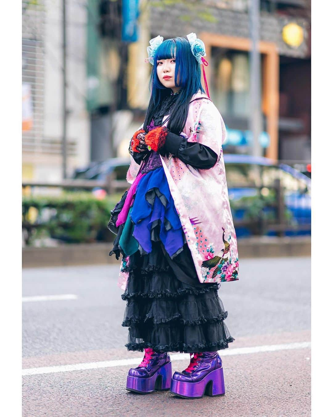 Harajuku Japanさんのインスタグラム写真 - (Harajuku JapanInstagram)「20-year-old Japanese student Junna (@curejunna_milky) on the street in Harajuku wearing a vintage kimono top over a Miho Matsuda ruffle dress, a purple corset, Killstar bag, Spiny Cream accessories, and Dolls Kill purple metallic platform boots.」6月14日 23時42分 - tokyofashion