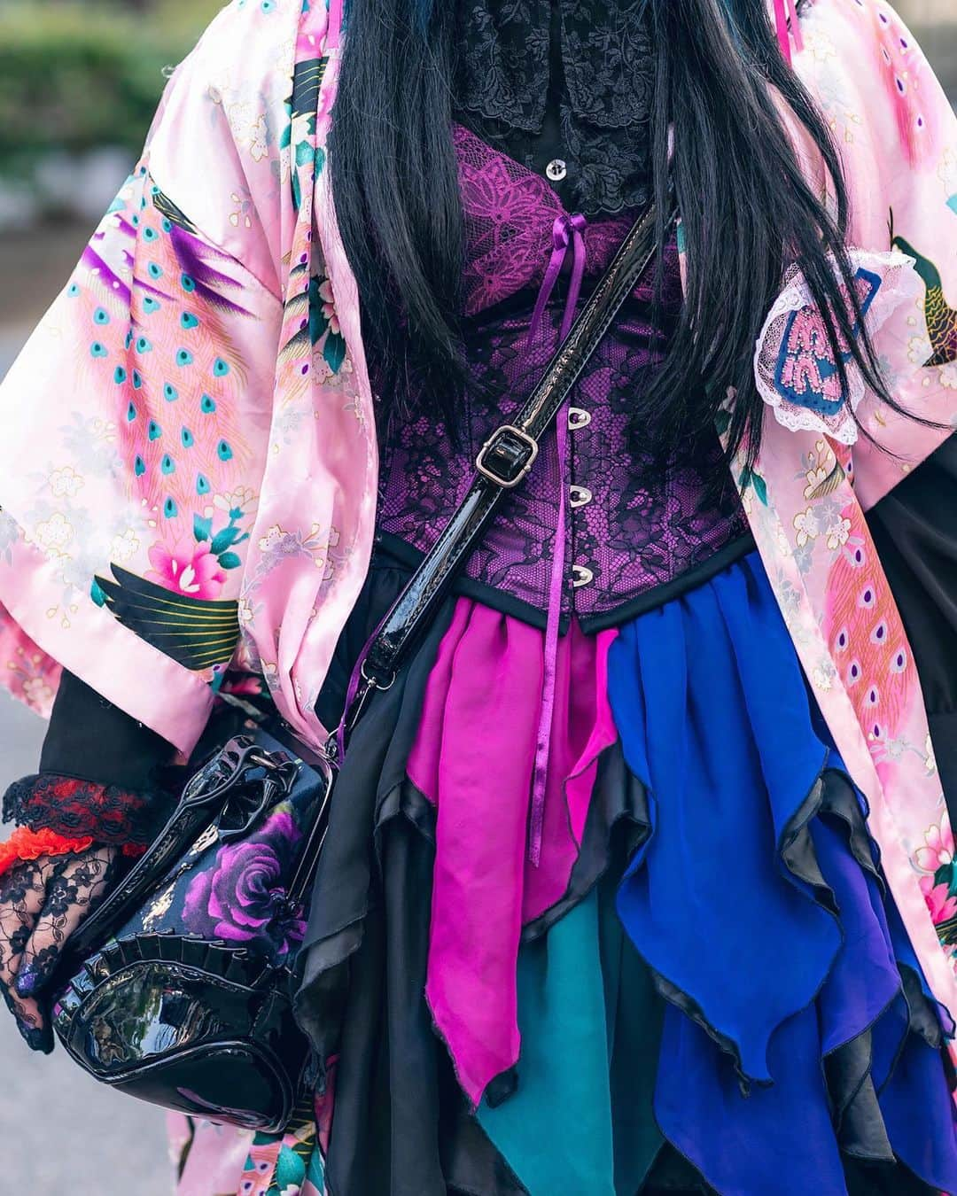 Harajuku Japanさんのインスタグラム写真 - (Harajuku JapanInstagram)「20-year-old Japanese student Junna (@curejunna_milky) on the street in Harajuku wearing a vintage kimono top over a Miho Matsuda ruffle dress, a purple corset, Killstar bag, Spiny Cream accessories, and Dolls Kill purple metallic platform boots.」6月14日 23時42分 - tokyofashion