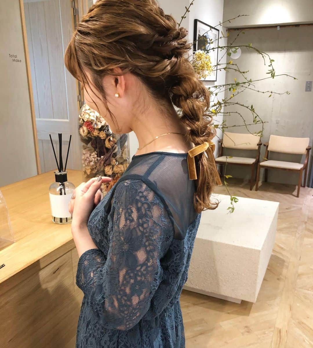 和田美由紀さんのインスタグラム写真 - (和田美由紀Instagram)「🕊💕 #hair#hairarrange#hairstyle#arrange#wadami_arrange#ヘアスタイル#ウェディング#ブライダル#ヘアアレンジ#ヘア#アレンジ#ファッション#ヘアメイク#メイク#愛知#名古屋#美容師#美容室#LOREN#lorensalon」6月15日 0時03分 - miyuwada