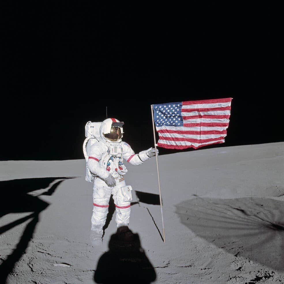 NASAさんのインスタグラム写真 - (NASAInstagram)「Happy #FlagDay! ⁣ ⁣ One of the most iconic images from the #Apollo11 mission is of Buzz Aldrin saluting the American flag on the surface of the Moon. But did you know that over the next three years, five more flags joined the one left by Apollo 11 — and that many other flags have flown onboard our spacecraft? ⁣ ⁣ Scroll through and read the comments to learn about stars and stripes in space!⁣ ⁣ Image Credit 1-8: NASA⁣⁣ ⁣ #NASA #Space #Moon⁣」6月15日 0時18分 - nasa