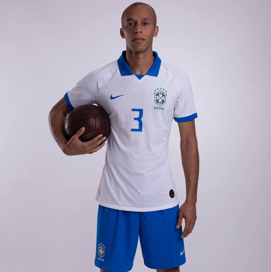 ミランダのインスタグラム：「Que Deus nos abençoe 🙏🏽🇧🇷#vamosbrasil」