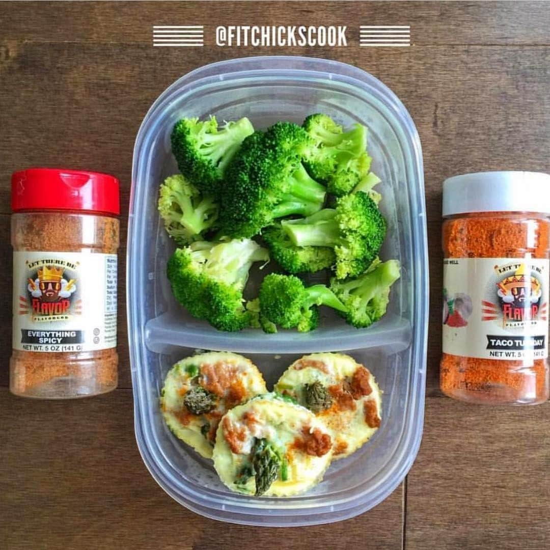 Flavorgod Seasoningsさんのインスタグラム写真 - (Flavorgod SeasoningsInstagram)「🍱🍱🤩🤩PERFECT FOR MEAL PREPPING‼‼‼⠀ -⠀ Meal Prep Seasonings Available here ⬇️⠀ Click link in the bio -> @flavorgod⠀ www.flavorgod.com⠀ -⠀ "⠀ Yesterday was the first day I got to actually meal prep in my own apt kitchen. I'm excited to get back to a bit normal routine for the next few months. Including getting back to the gym. And I finally got to use a bunch of my @flavorgod seasonings! All of them have a sprinkling of Garlic Lovers (my all time fave, I need a huge bottle). Ranch red potatoes, Lemon Garlic asparagus, garlic lovers broccoli, pork chops buffalo with a touch of brown sugar, cayenne pepper, and a honey."⠀ -⠀ Photo & meal prep by:@raeniksfit⠀ ⠀ -⠀ -⠀ #food #foodie #flavorgod #seasonings #glutenfree #mealprep  #keto #paleo #vegan #kosher #breakfast #lunch #dinner #yummy #delicious #foodporn」6月15日 1時00分 - flavorgod