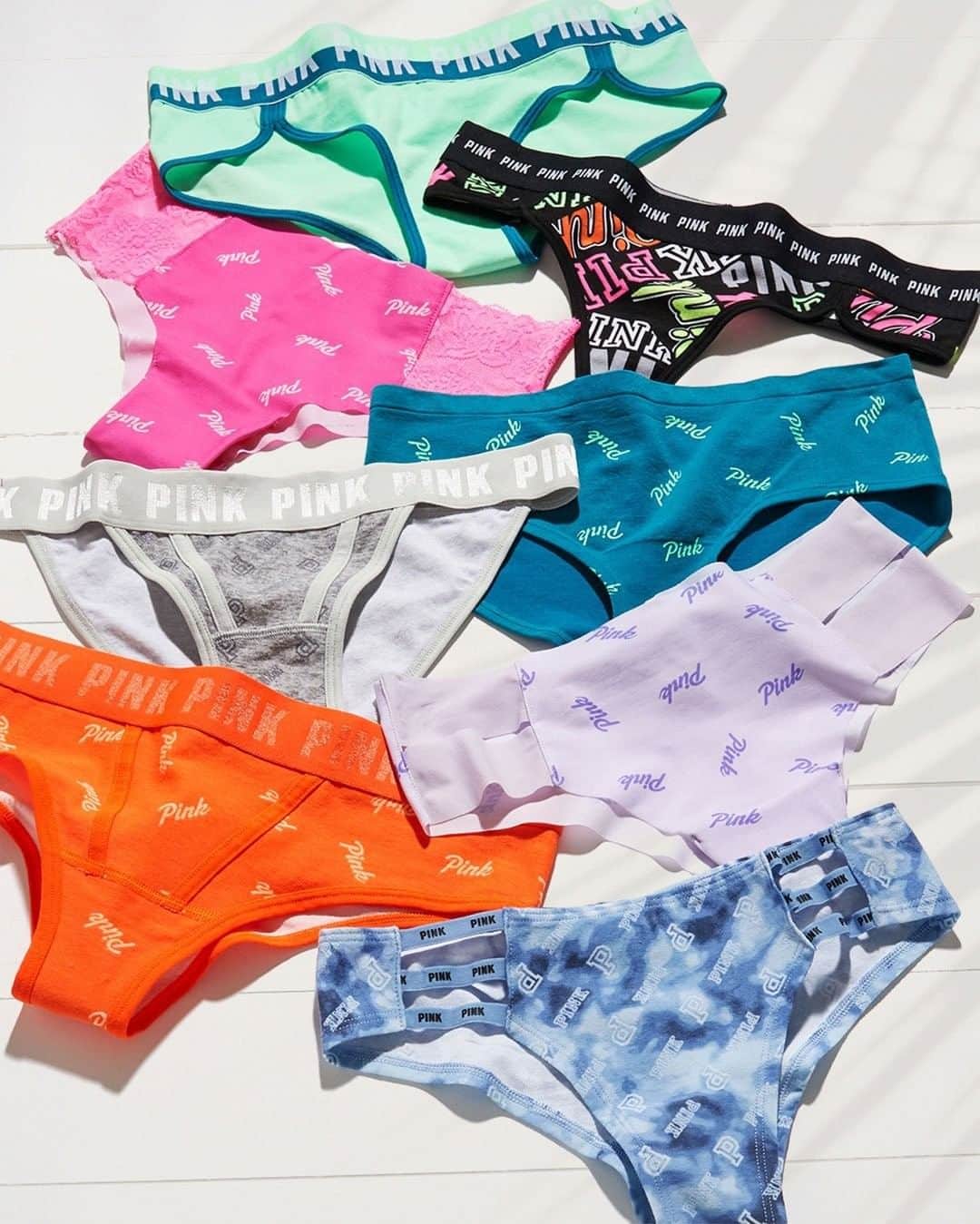 Victoria's Secret PINKさんのインスタグラム写真 - (Victoria's Secret PINKInstagram)「These panties are really calling our name 😜」6月15日 1時00分 - vspink