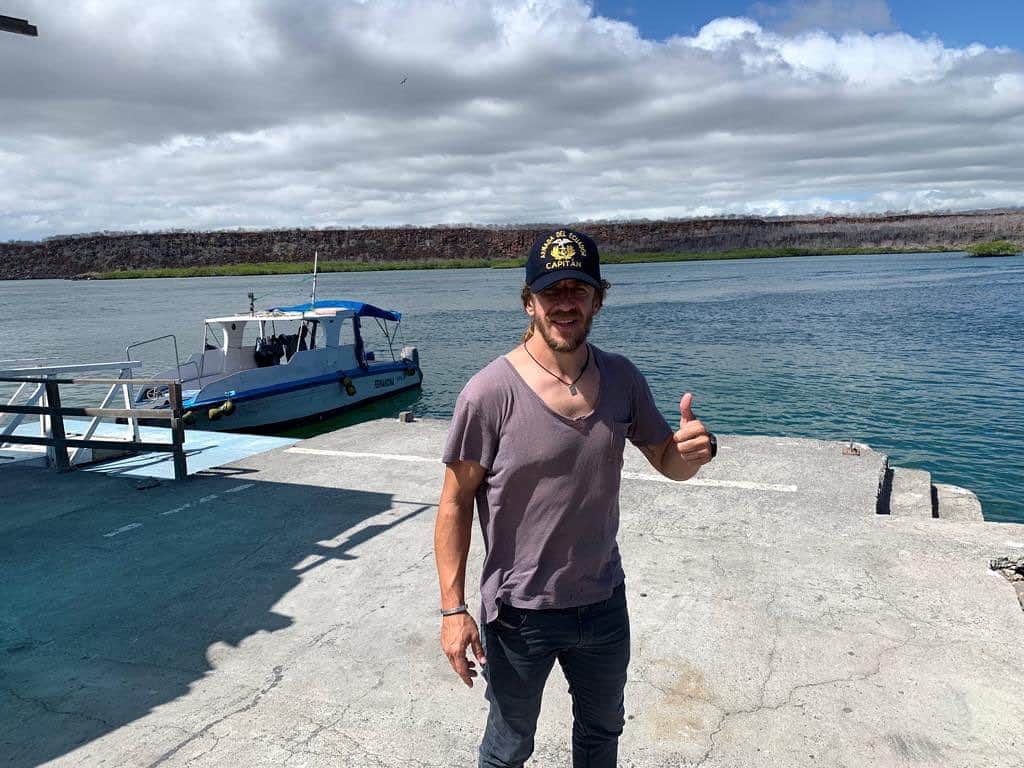 カルレス・プジョルのインスタグラム：「Gracias Ecuador por tratarme tan bien, me llevo todo vuestro cariño y espero volver pronto. #ecuador」