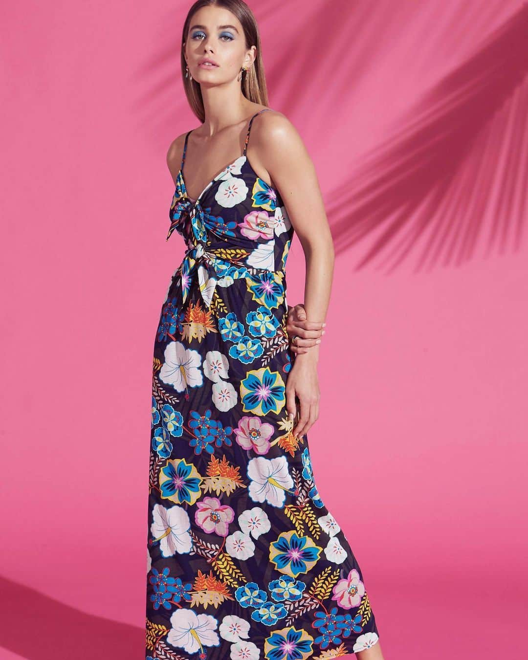 のインスタグラム：「Bora Bora floral frenzy 🌸🌺 See more on our story . . . . #fashionlover #fashiondesign #fashioninsta #fashionlook #fashionlovers #fashionlove #fashiontrends #fashiondiary #fashionstore #fashiongirls #nyc #nycc #nycity #nyc_highlights #nycmua #nycfashionblogger #instagramnyc #nycfashion #nycblogger #nycstreetstyle #nycbloggers #nycdesigner #nyclife #rachelroy」