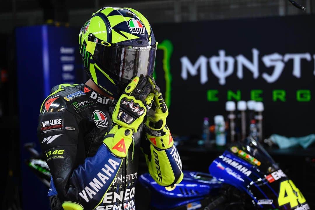 YamahaMotoGPさんのインスタグラム写真 - (YamahaMotoGPInstagram)「Good end to the first day in Montmeló for @valeyellow46: "The track is good, I like it a lot and, sincerely, today was a positive day for us, because I felt good with the bike and could ride quite well." . . #MonsterYamaha | #MotoGP | #CatalanGP | #MonsterEnergy | #VR46」6月15日 1時59分 - yamahamotogp