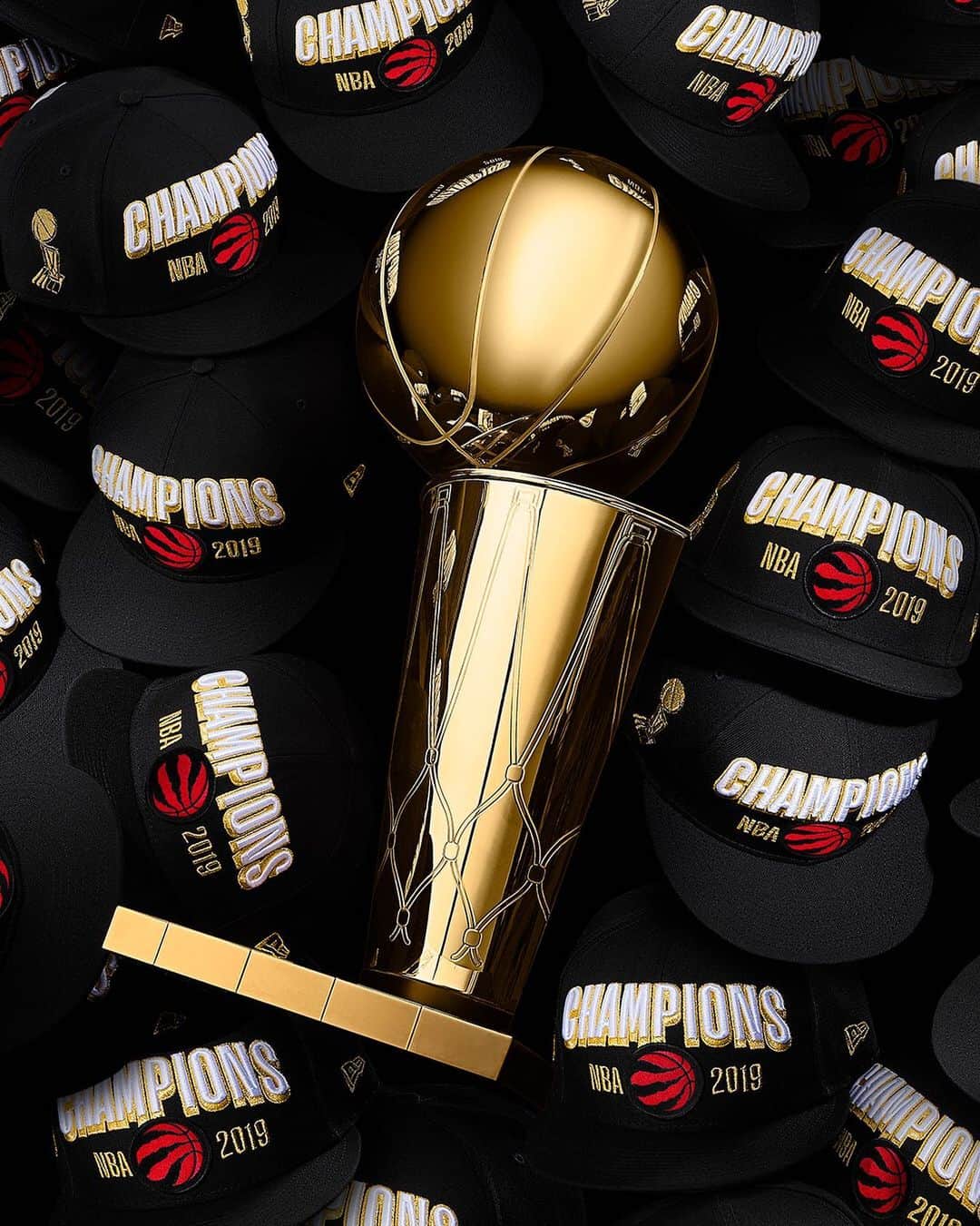 ニューエラ・キャップのインスタグラム：「Remember this moment. Celebrate the Toronto Raptors first championship with the NBA Authentics: Championship Series #NewEraCap. Get it now at neweracap.com」