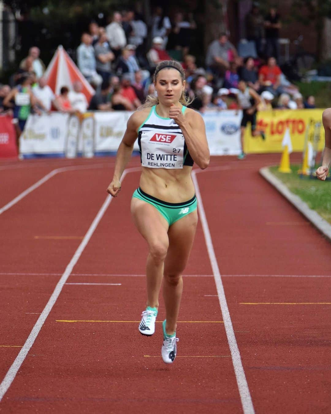 ラウラ・デ・ウィットさんのインスタグラム写真 - (ラウラ・デ・ウィットInstagram)「Sometimes you just have to close your eyes & go 🙌🏼 Running the 400m at the @atleticageneve tomorrow😍」6月15日 2時27分 - lauradewitte