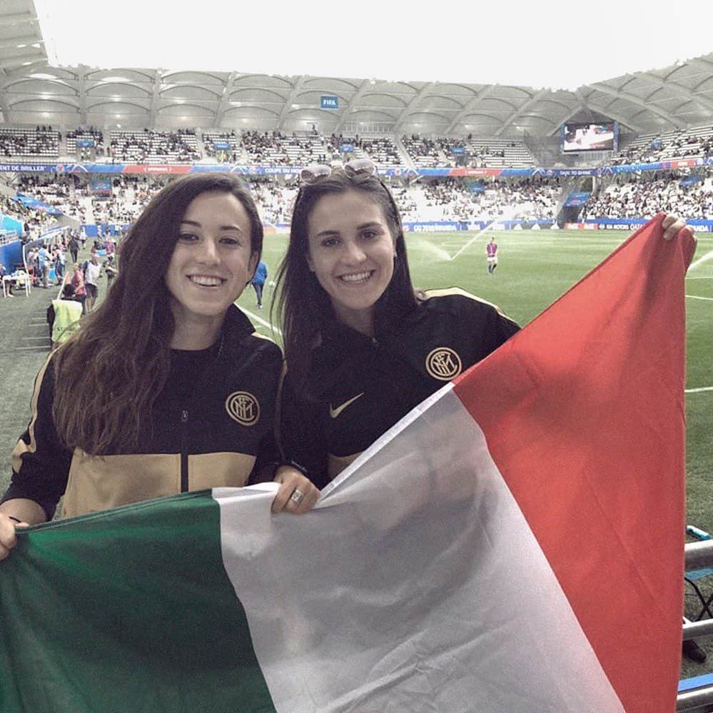 インテルナツィオナーレ・ミラノさんのインスタグラム写真 - (インテルナツィオナーレ・ミラノInstagram)「WE LOVED EVERY SECOND OF IT! 🙌🏼🔝🇮🇹 The Azzurre keep on winning at the #WWC19! #InterWomen #Inter #ForzaInter #FIFAWWC #Football #Italy #Italia」6月15日 3時09分 - inter