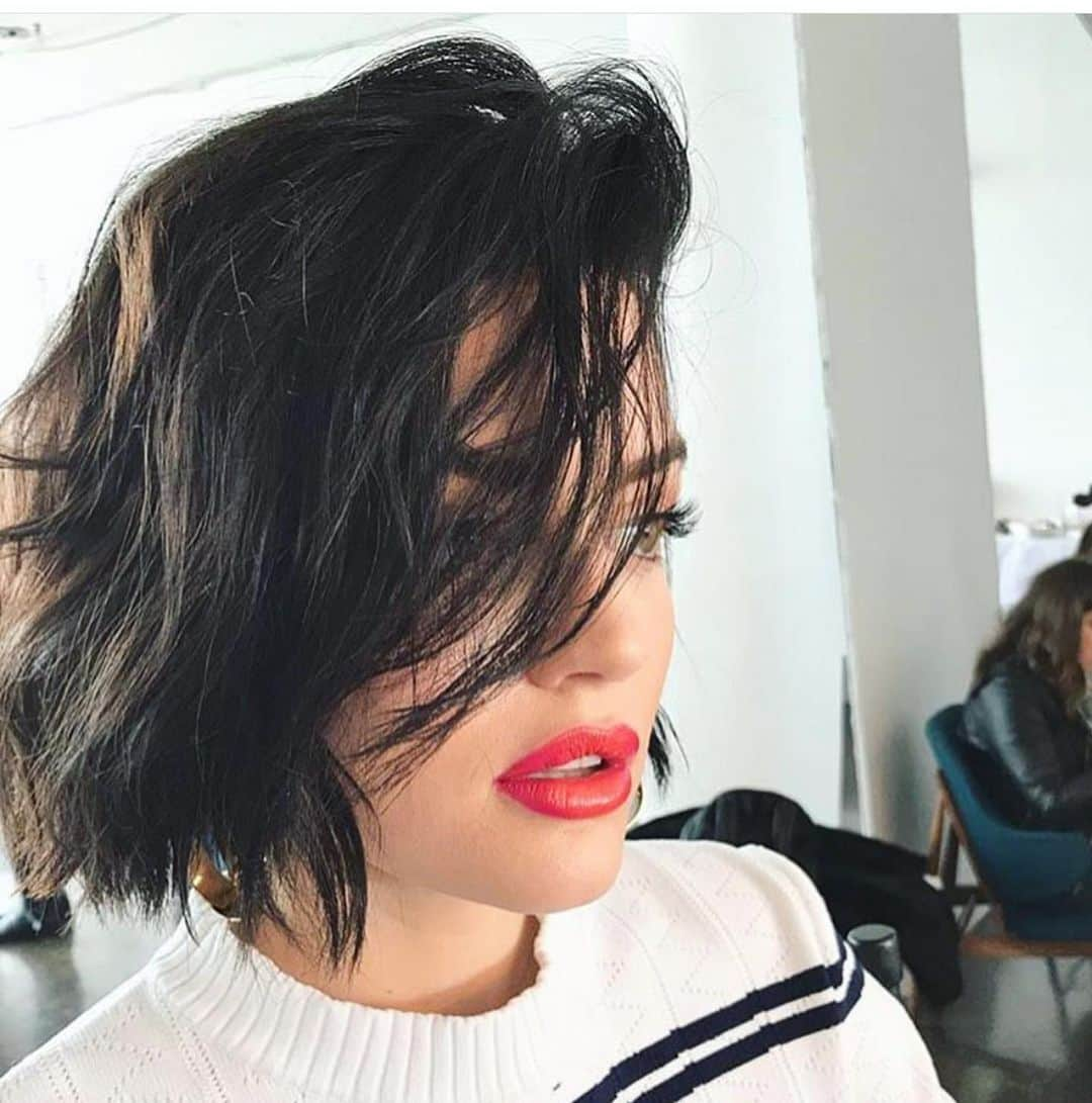 Lacy Redwayさんのインスタグラム写真 - (Lacy RedwayInstagram)「Missed you by a minute ! Happy Belated Luce @lucyhale . Thank you for allowing me to play and have fun with texture in your hair !! Hope your day was as awesome as you . Love ya lady! 😘😘 #LucyHale #HairByLacyRedway ( Swipe)」6月15日 13時03分 - lacyredway