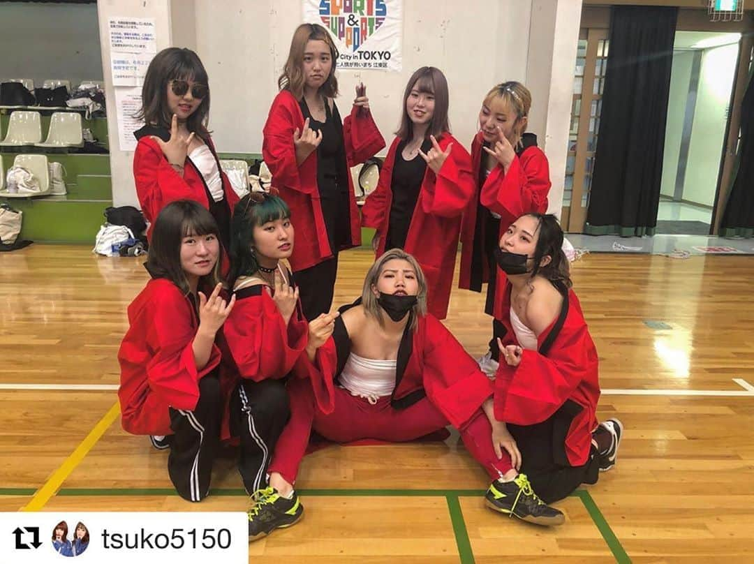 東京ベルエポック美容専門学校さんのインスタグラム写真 - (東京ベルエポック美容専門学校Instagram)「✔︎スポフェスphoto . Repost @tsuko5150 with @get_repost ・・・ 来年は優勝しようね ただただヤンキーでした もえりんのボディーアート？みたいなやつはやっぱり凄かったありがとう！！ 達磨一家風最高 #東ベル #スポフェス #法被 #さらし #ヤンキー #じゃん #オールバック #美容学生 #いいね返し」6月15日 12時59分 - tokyo_belle