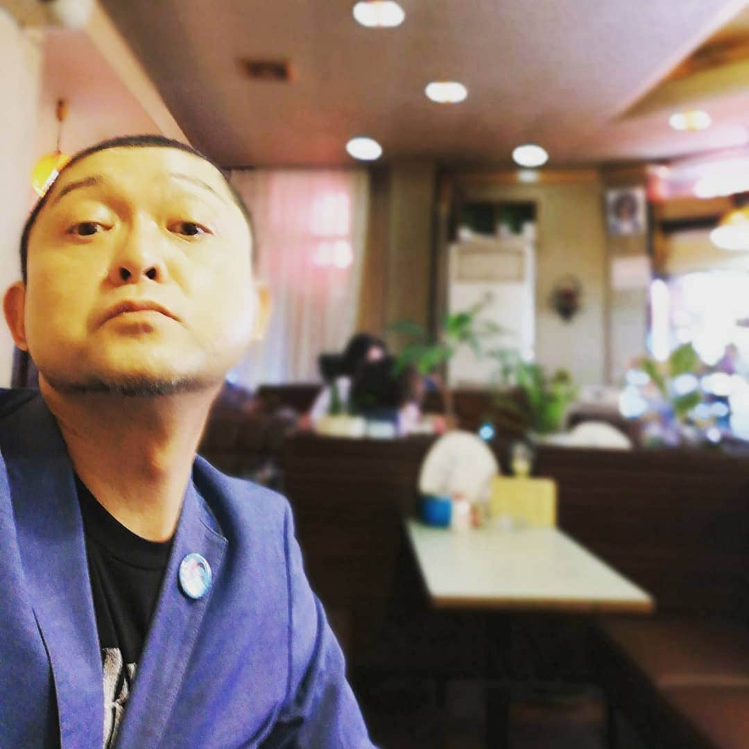 松本隆博のインスタグラム：「。 ここは昭和か？(^^)/ レトロなさてん。 インベーダー宅あるぞ。。 名古屋鶴舞なう。。 ……来襲もまた名古屋 来るのですが^^;」