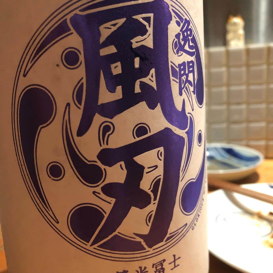 阿部洋子さんのインスタグラム写真 - (阿部洋子Instagram)「#1軒目 #sake  #お刺身 久々に来てもやはり混んでた。」6月15日 13時32分 - hirocoring