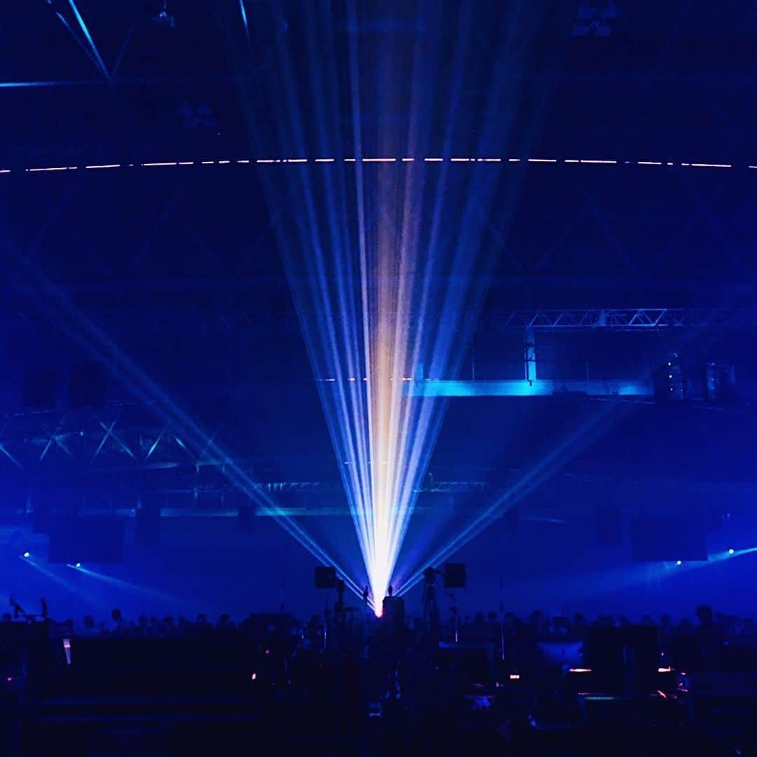 Yuta Misumiのインスタグラム：「. ㅤㅤㅤㅤㅤㅤㅤㅤㅤㅤㅤㅤㅤ @834_194  ㅤㅤㅤㅤㅤㅤㅤㅤㅤㅤㅤㅤㅤSAKANAQUARIUM2019 ㅤㅤㅤㅤㅤㅤㅤㅤㅤㅤㅤㅤㅤ6.1ch Sound Around Arena Session ㅤㅤㅤㅤㅤㅤㅤㅤㅤㅤㅤㅤㅤスペシャルＡブロックで観れたのはめちゃくちゃ最高でした。ありがとう！！ #sakanaction #sakanaquarium2019」