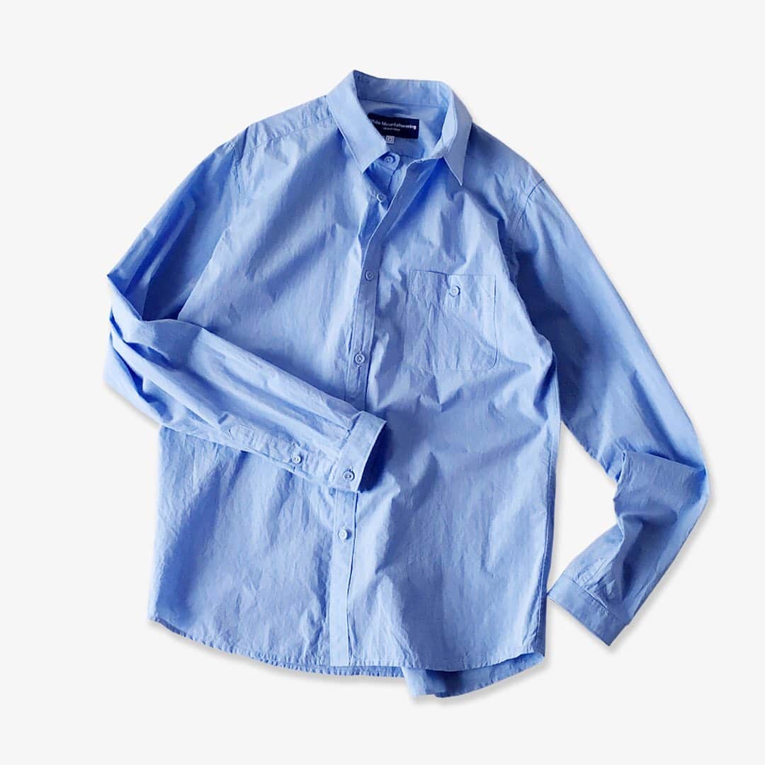 のインスタグラム：「6.15 定番かつ万能なLONG SLEEVE SHIRT。 White Mountaineering Wardrobe/LONG SLEEVE SHIRT BLUE . . #WhiteMountaineering #ホワイトマウンテニアリング #Wardrobe . @nollyandthenatures . #tottori#鳥取県#鳥取市#川端」
