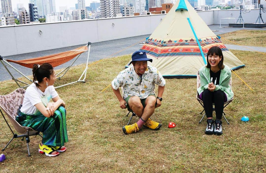 桝田沙也香さんのインスタグラム写真 - (桝田沙也香Instagram)「* 今年もこの季節が🥺 FUJI ROCK FESTIVAL’19 * そこで今夜は、 フジロックを100倍楽しむ方法をお伝えします😆 見応えたっぷりですよ〜！！ * ・「フジロックSP」 ・６月１6日（日） ・深夜２：３０～深夜３：３０放送（関東地区のみ） * 今日の深夜放送です🌈 ぜひご覧ください💭💭 * #フジロックSP #左から #吉田大吾 さん #片瀬那奈 さん #澤部佑 さん #桝田沙也香 * 今夜20：54からは、 サタデーステーションも よろしくお願いします😋」6月15日 13時49分 - sayaka0masuda