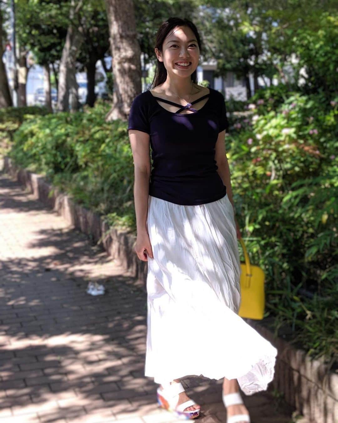 志村玲那さんのインスタグラム写真 - (志村玲那Instagram)「#躍動感あふれる写真になりました💋✨✨ #なぜかすごい嬉しそうな2枚目 #たぶんしほさんがこの服装を褒めてくれてテンション上がってたんだと思うの👻👻👻👻」6月15日 13時56分 - rena_shimura