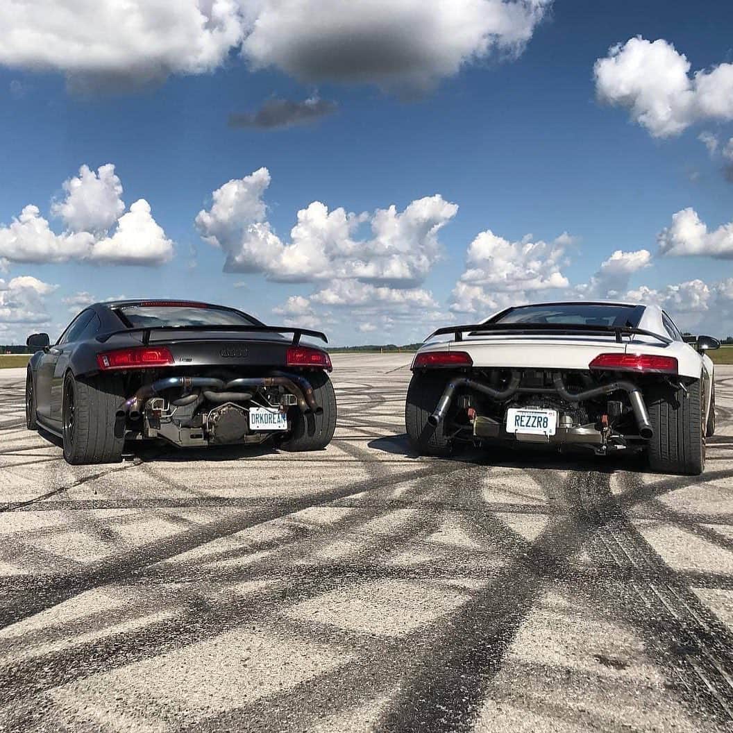 CARLiFESTYLEさんのインスタグラム写真 - (CARLiFESTYLEInstagram)「Single Turbo 1st Gen R8 or 2nd Gen R8 with exhaust? By @b.rogue.built #carlifestyle @b.rogue.built check them out for more!」6月15日 5時20分 - carlifestyle