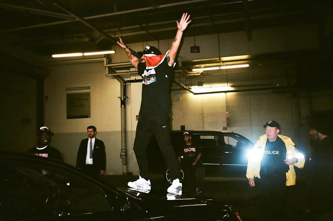 ドレイクさんのインスタグラム写真 - (ドレイクInstagram)「THE BEST IN THE WORLD 🌎 all photos by @theo.skudra」6月15日 5時32分 - champagnepapi