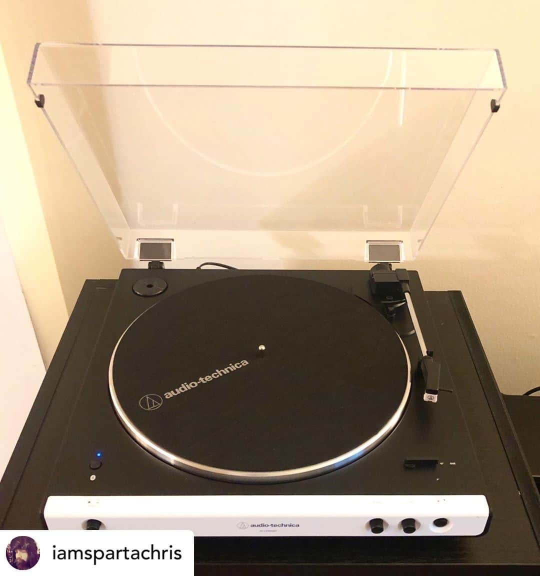 Audio-Technica USAさんのインスタグラム写真 - (Audio-Technica USAInstagram)「#FanPhotoFriday: Our AT-LP60XBT turntable is user-friendly and great for vinyl lovers who are starting their collections, like @Iamspartachris. . . . #AudioTechnica #Vinyl #LP60XBT #Turntable #LP #VinylJunkies #Records」6月15日 6時02分 - audiotechnicausa