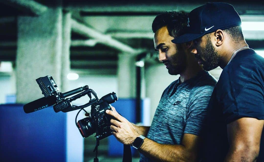 ラッセル・ウィルソンのインスタグラム：「Happy 30th Legend!!! Glad I get to work with you every day creating epic stuff! Movies. Shows. Commercials and more. Let’s go. Just the beginning @DjMogg @West2EastEmpire Creative Director! #MakeThemNotice 🥳」