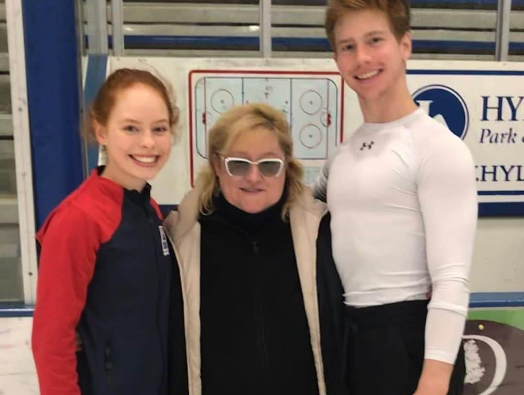 アマンダ・エボラさんのインスタグラム写真 - (アマンダ・エボラInstagram)「Pair Camp 2019 ✔️Thank you to Nina Moser’s Team, US Figure Skating and Jim Peterson for the opportunity of my continual learning towards the excellence of Pairs  #teamUSA #teamFlorida #teamGinger」6月15日 6時23分 - acevora84