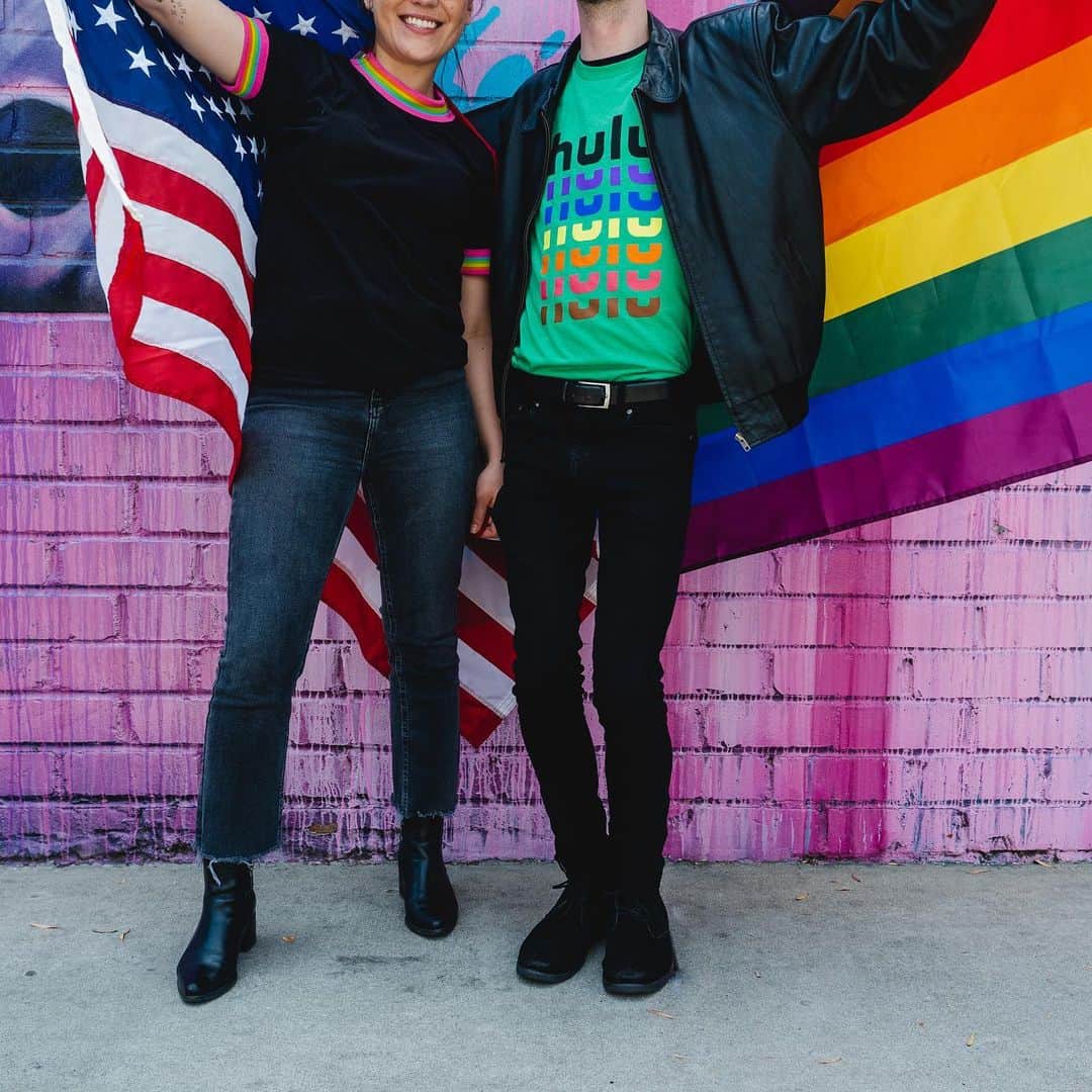 Hulu Home of Emmy-winningさんのインスタグラム写真 - (Hulu Home of Emmy-winningInstagram)「Feeling proud #FlagDay #Pride」6月15日 6時36分 - hulu