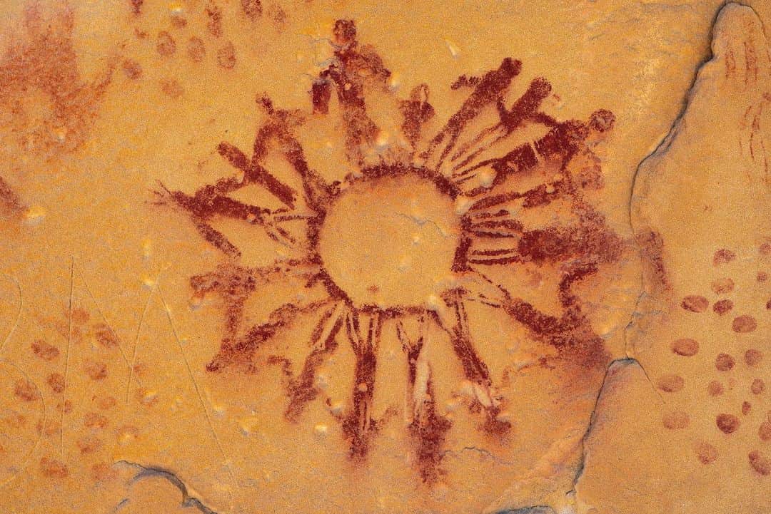 thephotosocietyさんのインスタグラム写真 - (thephotosocietyInstagram)「Photo by Stephen Alvarez (@salvarezphoto) | The Circle of Friends is a well known pictograph in Southern Utah. Of all the rock art that I have seen this panel is perhaps the most evocative. This photograph is part of my non profit @ancientartarchive and our work to explore and preserve humanity's oldest stories. Be it from climate change, resource extraction, population pressure or religious intolerance all rock art like this is under threat. At @ancientartarchive we use photography and advance VR modeling to preserve these ancient artworks.」6月15日 7時26分 - thephotosociety