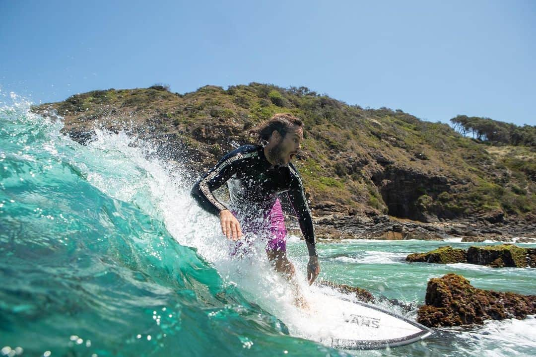 vansさんのインスタグラム写真 - (vansInstagram)「Wade Goodall giving the new @VansSurf Trunk a test run. Shop or find a store near you at vans.com/surf」6月15日 7時51分 - vans