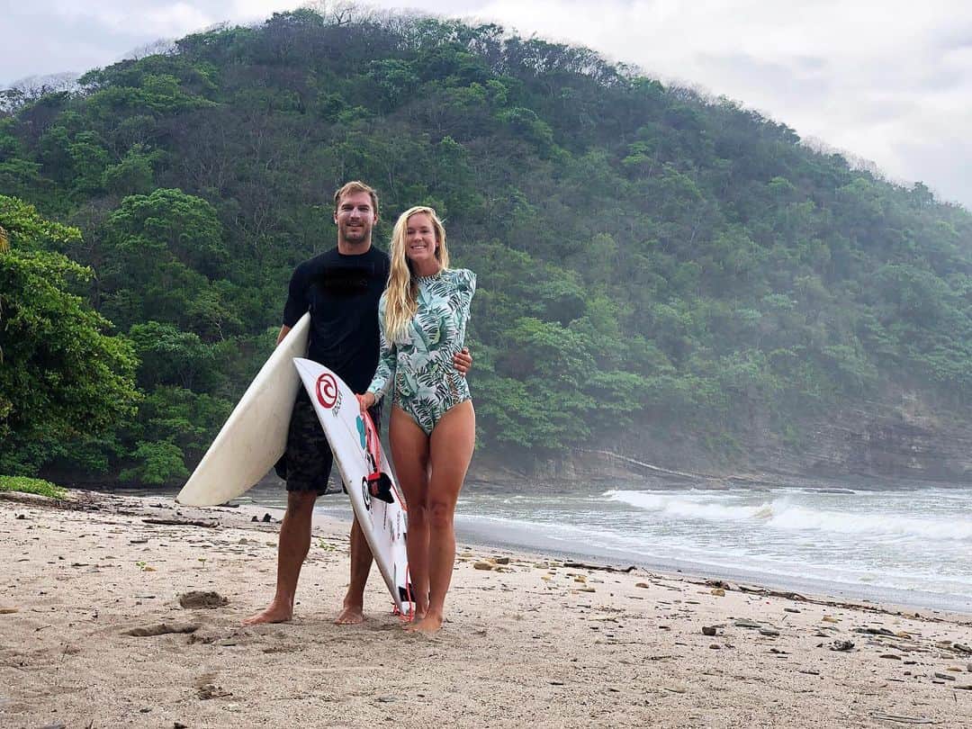 Bethany Hamiltonさんのインスタグラム写真 - (Bethany HamiltonInstagram)「Just finished an epic time surfing and hanging out in Nicaragua!!! We didn’t want to leave... Super fun surfs for us and Tobias, delicious healthy food, waking up on the beach and exploring the coastal area, and had some gorgeous sunsets! We felt safe and stoked everyday! Mahalo @surfaricharters & @ola_popoyo for taking care of us above and beyond! Can’t wait to come back 🤗🏄🏼‍♀️🔥🌊🤙🏽」6月15日 8時13分 - bethanyhamilton