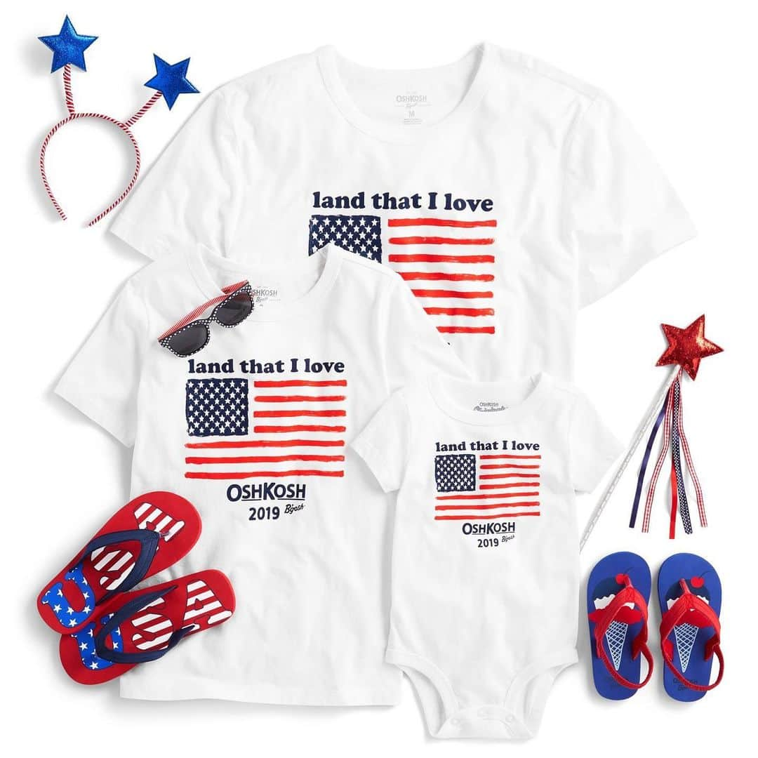 オシュコシュさんのインスタグラム写真 - (オシュコシュInstagram)「Bring on the fireworks! We’re ready for #july4th with these online exclusive FAMILY TEES with sizes for #mom and #dad, too!」6月15日 8時17分 - oshkoshkids