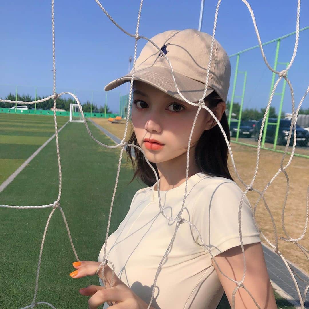 Chuuのインスタグラム：「오늘도 날씨가 굿✨#chuuseoul」