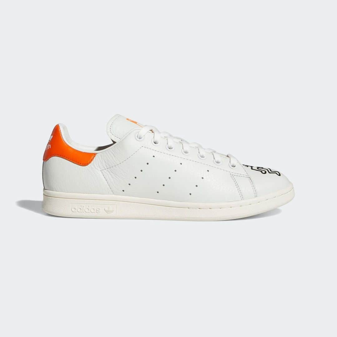 HYPEBEASTさんのインスタグラム写真 - (HYPEBEASTInstagram)「@hypebeastkicks: @adidas has tapped the estate of late American pop artist Keith Haring for a footwear capsule in honor of Pride Month. The capsule features Haring’s iconic artwork on three equally iconic silhouettes from adidas: the Stan Smith, the Rivalry Hi, and the Nizza Hi. All three of the adidas Originals x Keith Haring models will be available June 30, over at the adidas store. The Stan Smith will go for $100 USD, while the Rivalry and Nizza will go for $140 USD and $120 USD respectively. Photo: adidas」6月15日 14時23分 - hypebeast