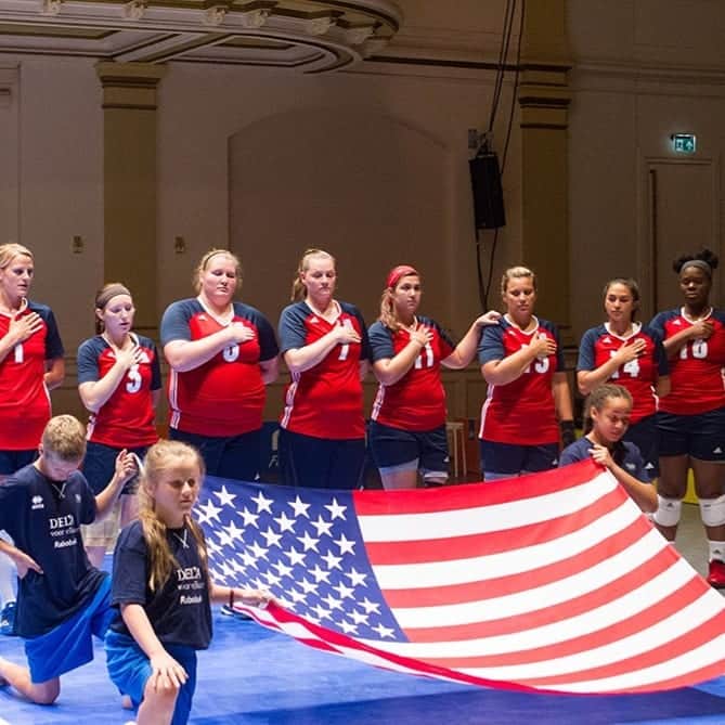 USA Volleyballさんのインスタグラム写真 - (USA VolleyballInstagram)「It's a grand old flag! 🇺🇸 Celebrating #flagday」6月15日 9時27分 - usavolleyball