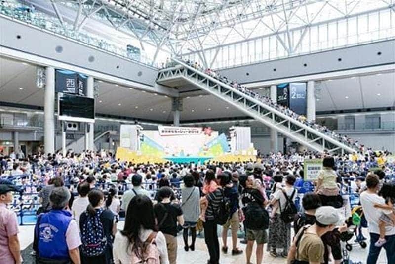 iko-yo（いこーよオフィシャル）さんのインスタグラム写真 - (iko-yo（いこーよオフィシャル）Instagram)「・ ーーーーーーーーーーーーーーーーーー﻿ オススメ記事紹介😆❣️﻿ ーーーーーーーーーーーーーーーーーー﻿ ​ ﻿ 🗣️Points💭﻿ 入場無料の親子向け人気イベント#東京おもちゃショー2019 の一般公開が、2019年6月15日（土）と16日（日）の2日間にわたって、東京・有明の#東京ビッグサイト で開催されま☝️﻿ たくさんのおもちゃを「見て、触って、楽しむ」ことができるほか、人気#キャラター が登場する#ステージショー などもあります😆💕﻿ ﻿ ﻿ ✨overview ​✨﻿ ■東京おもちゃショー2019 −INTERNATIONAL TOKYO TOY SHOW 2019﻿ 開催期間：2019年6月15日（土）、16日（日）﻿ ※13日（木）、14日（金）は関係者のみの商談見本市開催のため一般入場不可﻿ 時間：15日は9:00〜17:00、16日は﻿ 9:00〜16:00﻿ 場所：東京ビッグサイト 西展示棟1〜4ホール﻿ 料金：入場無料﻿ ﻿ ﻿ ​💟詳細を今すぐチェック ​💟﻿ :koko:https://iko-yo.net/articles/4615﻿ ﻿ ﻿ ​🐾いこーよ公式インスタグラム🐾﻿ @ikoyo_official では、子育てやおでかけに関する写真を募集しています 😋﻿ ・﻿ まずは、 ​@ikoyo_official をフォロー📲﻿ その後は、#いこーよ をタグ付けしてインスタグラムを投稿してください😘﻿ ﻿ とくに魅力的な写真は、公式instagramをはじめ、いこーよ内の記事でも紹介&使用させていただく場合がございます😊❣️﻿ ﻿ 子どもに関するものなら、どんなものでもOK ​‼︎﻿ 親子でおでかけした思い出や、お子さんとの日常など、沢山のご投稿お待ちしております😆♥️﻿ ﻿ #いこーよ #子供とおでかけ #子連れおでかけ #おでかけ #子連れスポット #親子イベント #人気スポット #親バカ部 #家族旅行 #親子旅 #旅育 #ママスタグラム #東京おもちゃショー」6月15日 9時54分 - ikoyo_odekake
