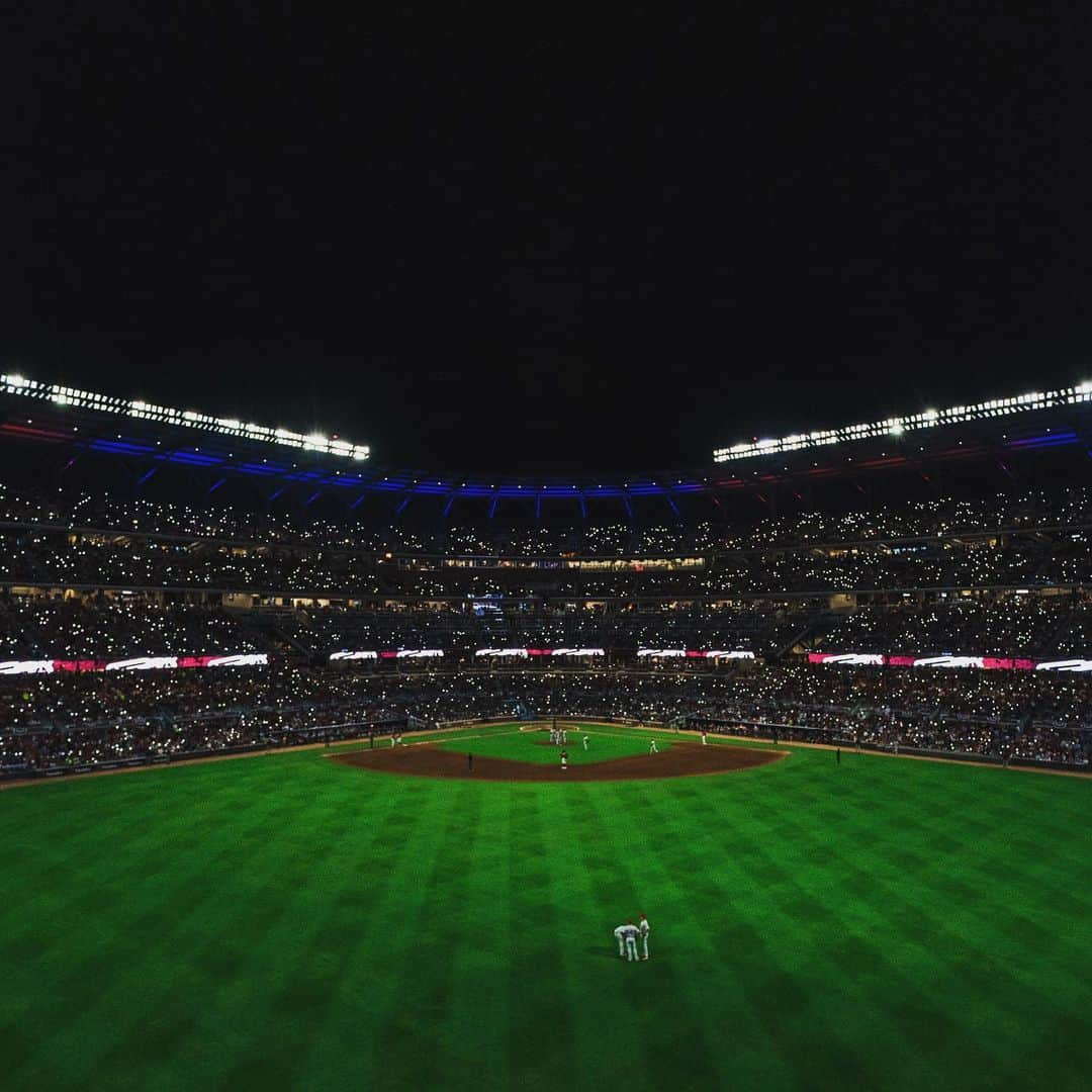 アトランタ・ブレーブスさんのインスタグラム写真 - (アトランタ・ブレーブスInstagram)「Friday Night Lights 😍」6月15日 10時51分 - braves