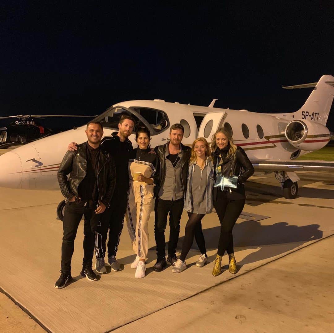 Gorgon Cityさんのインスタグラム写真 - (Gorgon CityInstagram)「I don’t know how we did it, but we did it! Finished at Goodwood at 11pm, helicopter to Birmingham, now we in Ibiza for Eden @defectedrecords」6月15日 11時20分 - gorgoncity