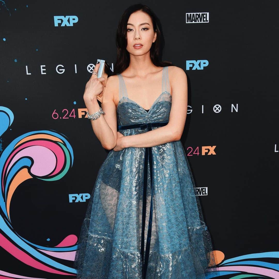 ローレン・サイさんのインスタグラム写真 - (ローレン・サイInstagram)「Last night at the premiere of @legion_fx wearing @marcjacobs. what a night, I can’t wait for you to see this...! Coming to you 6/24 on FX 👀🤖💃🏻✌🏻!!」6月15日 11時32分 - laurentsai