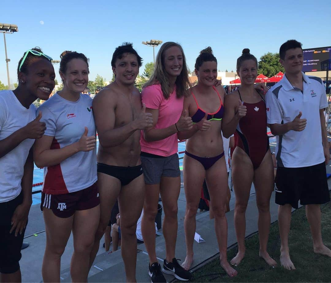 ブリージャ・ラーソンさんのインスタグラム写真 - (ブリージャ・ラーソンInstagram)「Awesome Finals for Day 2 in the #tyrproseries in Clovis! 💦  Got almost all the Aggies together for a pic and I got my first 50 Freestyle Olympic Trials cut! 💦  I love this sport and how it can keep people connected! In this picture we have Aggies from class 2010, 2014, 2018, 2019 and later👍🏼 🏊‍♀️ 🏊‍♂️ . . #tyrproswimseries #aggies #gigem #gigemaggies #swimming #lovemyjob #2019」6月15日 11時39分 - breejalarson