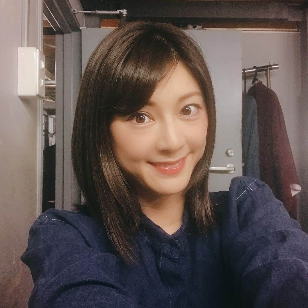 原史奈さんのインスタグラム写真 - (原史奈Instagram)「今日は昼公演 頑張るぞー！！ 結構な雨になるようなので見に来てくださる方は気をつけていらしてくださいねー^_^ #今日も頑張るぞ#心を一つに#雨ですね#ひんやりしてる #原史奈#舞台#暁の帝#池袋シアターグリーン#お申し込みはプロフィール欄から#ゴルフ#ゴルフレッスン#ゴルフ女子#ゴルフ男子#ゴルフ大好き#golf#ゴルフウエア#ゴルフコーデ#ゴルフグッズ#ゴルフ動画#ping#gle#archivio#cuartounited」6月15日 11時56分 - fuminahara