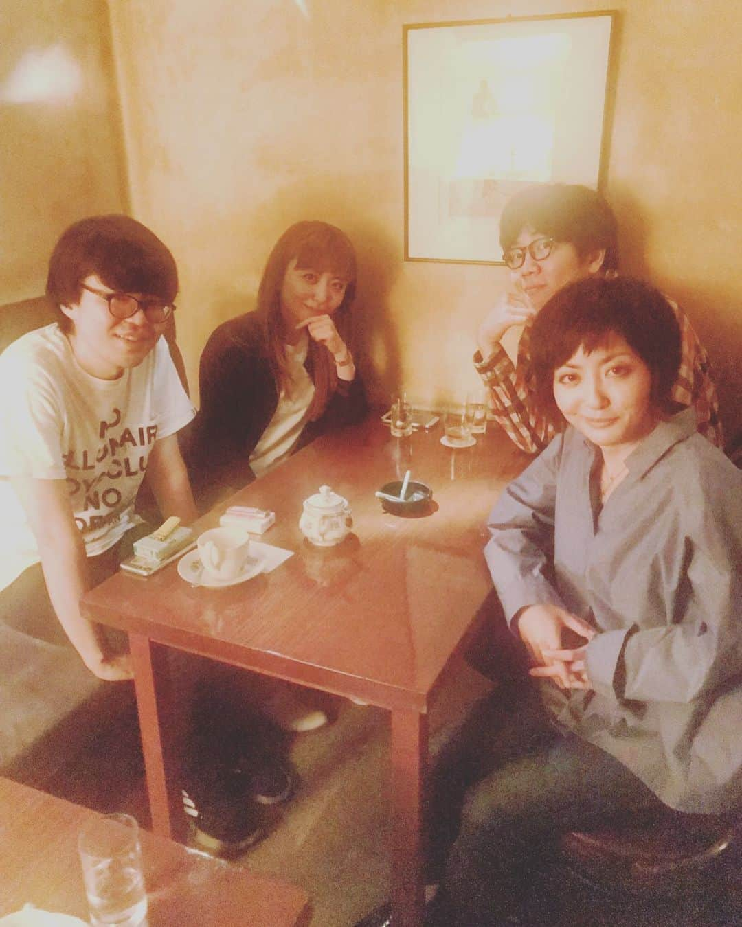 楢原真樹さんのインスタグラム写真 - (楢原真樹Instagram)「本日はコーヒーブレイク☕️ 去年に引き続き珈琲館 靭本町店にて語ったりネタしたりします。 とてもいいライブです。波動が会うっていいですね。  #ヤーレンズ #Dr.ハインリッヒ #シェパード姉妹 #コーヒー #宇宙」6月15日 12時25分 - narahara_j