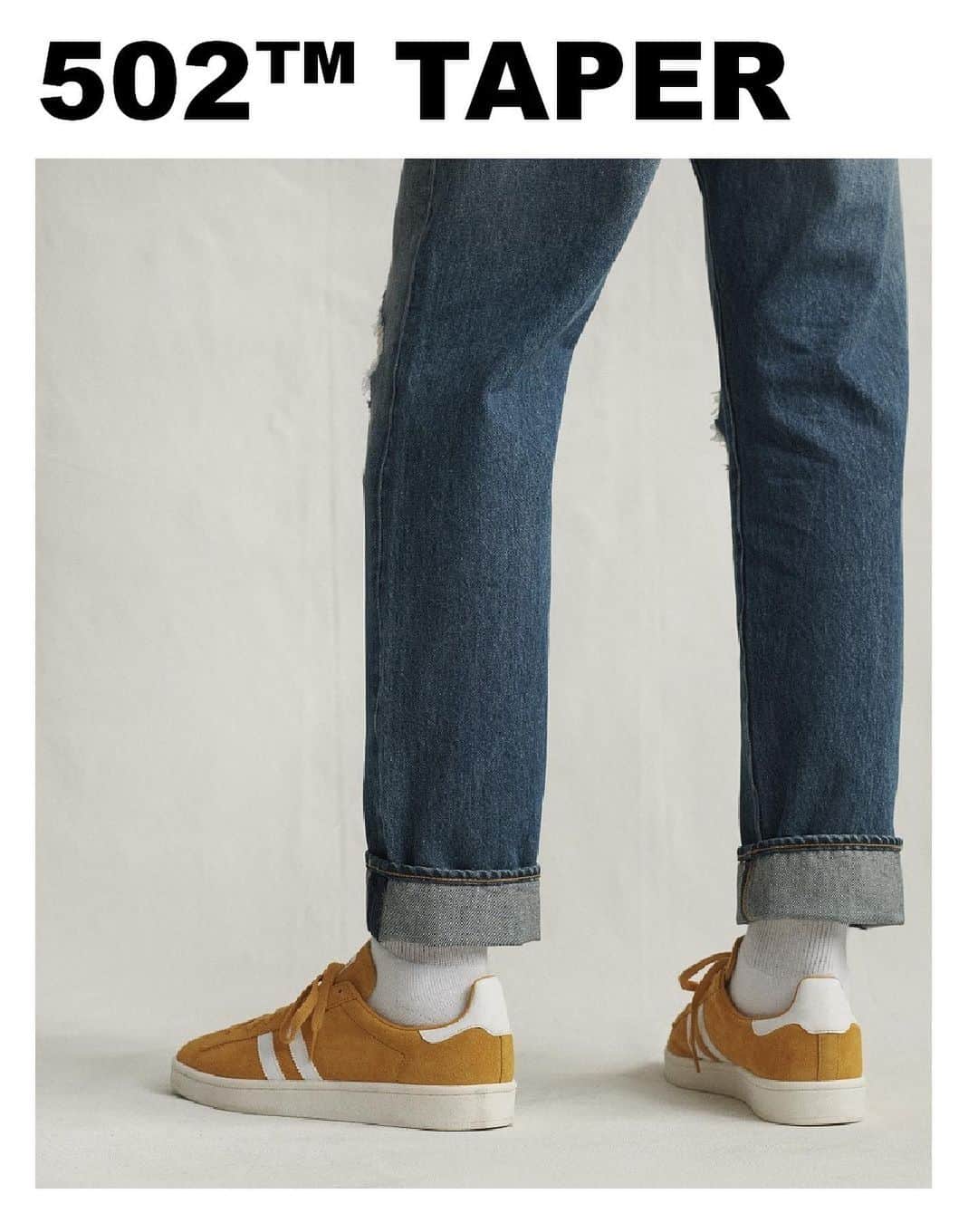 Levi's Japanさんのインスタグラム写真 - (Levi's JapanInstagram)「裾に向かって細くなるテーパードジーンズ。裾がもたつかないシルエットが、どんな靴も軽やかに主張させてくれる。 . #502 #512 #リーバイス #テーパードジーンズ #テーパードデニム #ジーンズ #ジーンズファッション」6月15日 12時32分 - levis_japan