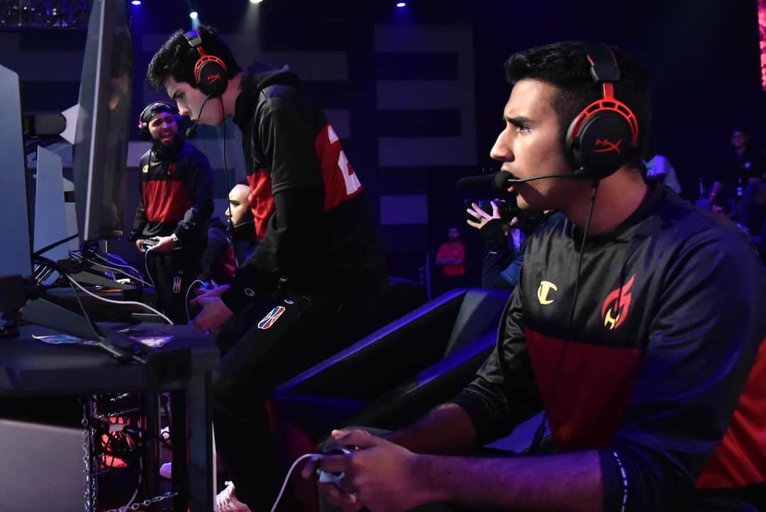Miami HEATさんのインスタグラム写真 - (Miami HEATInstagram)「‪Our @HeatCheckGaming squad has advanced to the quarterfinals of #TheTICKET @NBA2KLeague tournament up the road in Orlando thanks to 2 exciting upset Ws! ‬There’s A LOT on the line including a guaranteed playoff spot. Follow the team for what promises to be a fun day ahead. Good luck guys!‬」6月15日 23時35分 - miamiheat