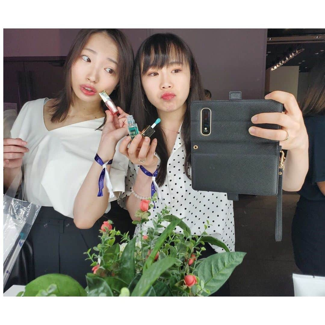 有明ゆなさんのインスタグラム写真 - (有明ゆなInstagram)「#beautycontokyo に行ってきた♡ 美容好きにはたまらないイベント！ メイク、ヘアセットもしてもらえるし サンプルももらえたり(●´ω｀●) 欲しい商品もみつけちゃった♡ . . . . #渋谷 #渋谷ベルサール #beautycontokyo #pr #美容 #イベント #コスメ #メイク #ヘアセット #beauty #cosme #rip #リップ」6月15日 23時38分 - ariake_yuna