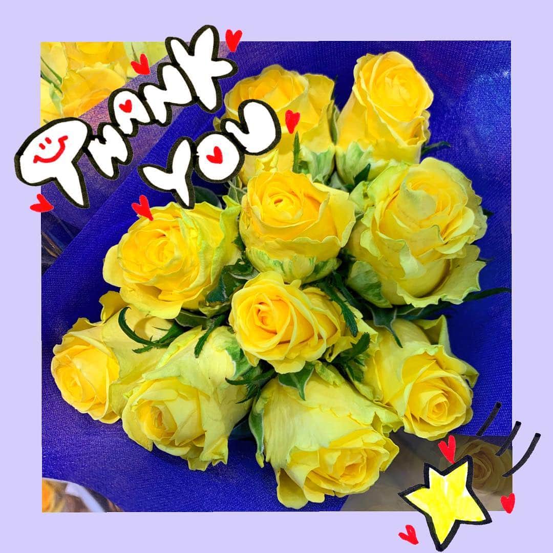 木部さんさんのインスタグラム写真 - (木部さんInstagram)「きべパパ、 いつもありがとう！🤓 . . . . #父の日 #fathersday #黄色い薔薇 #yellowroses💛」6月15日 22時32分 - kibe_dayo