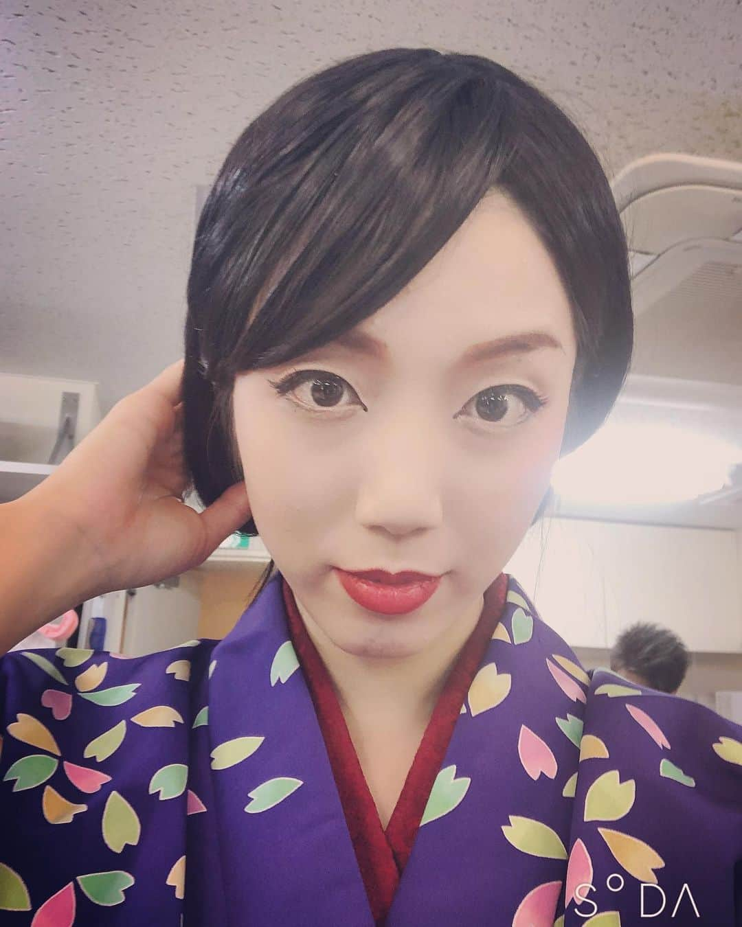 哀川まことさんのインスタグラム写真 - (哀川まことInstagram)「本日もありがとうございました！ 当たり前だけどこれ、地毛ではございませんな写真と 帰り支度の迅速な三成様。  いよいよ明日は千秋楽 全てをぶつけます。 残りのお席わずかなので来られる方は是非御連絡を！  #stage #五右衛門 #arise舞の館  #中野 #テアトルbonbon  #おっきなわたる #哀川まこと #オフィスサカイ」6月15日 22時35分 - aikawamakoto