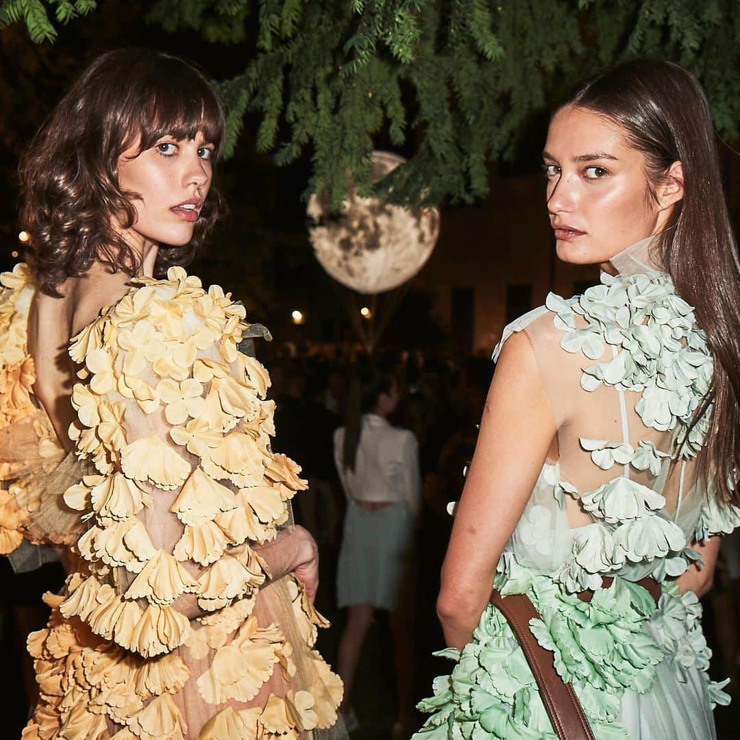 ステラ・マッカートニーさんのインスタグラム写真 - (ステラ・マッカートニーInstagram)「Highlights from last night's celebrations in Milan, where we unveiled our high-energy new Women's Spring '20 and Men's Spring Summer '20 collections. ⁣ ⁣ Photography by @wattsupphoto」6月15日 22時53分 - stellamccartney